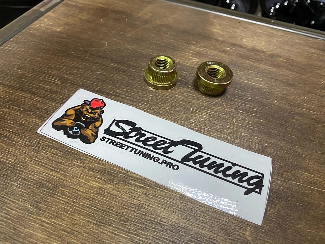 картинка Футорка забивная, для проставки, шаг резьбы 14х1.5 магазин  StreetTuning 