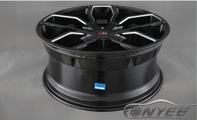 картинка Новые диски K9 E29 R24 6х135/139,7 ET30 J10 черный + серебро магазин  StreetTuning 