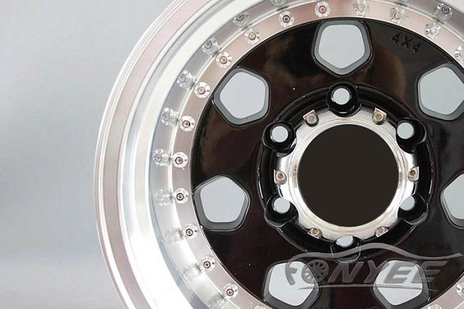 картинка Новые диски Daytona R15 6х139,7 ET-44 J10 черный глянец + полированная полка магазин  StreetTuning 