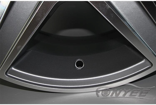 картинка Новые диски WR.05 MERCEDES AMG C63 R17 5x112 ET43 J8 серый + серебро магазин  StreetTuning 