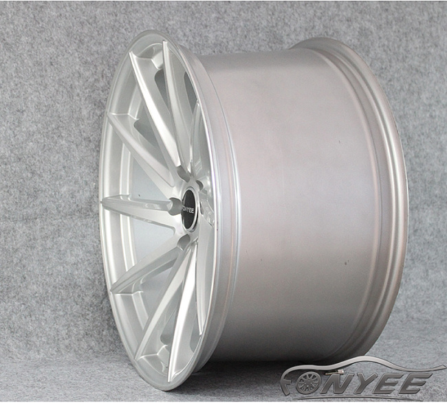 картинка Новые диски Vossen CVT-R Replica R19 5X112 ET30 J10 серебристые магазин  StreetTuning 