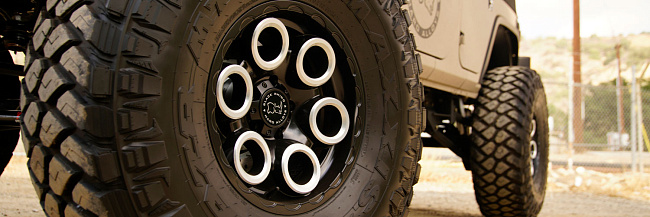 картинка Новые диски Black Rhino Magnus R16 5X114,3 ET10 J8 черный мат + серебро магазин  StreetTuning 