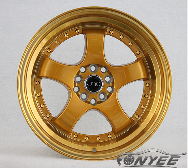 картинка Новые диски JNC 017 R17 5X114,3-100 ET20 J9 золото + полированная полка золото магазин  StreetTuning 