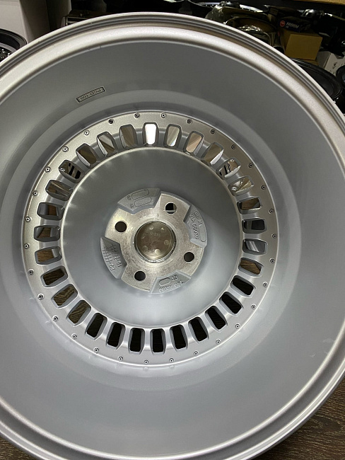 картинка Новые диски Stuttgart ST4 R15 J8 ET25 4X100 серебро магазин  StreetTuning 