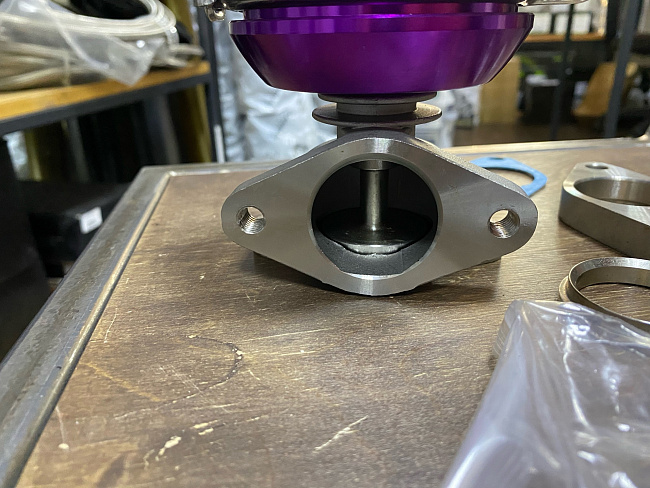 картинка Вестгейт (Wastegate) 44 мм Epman Sport , фиолетовый фланец 2 болта магазин  StreetTuning 