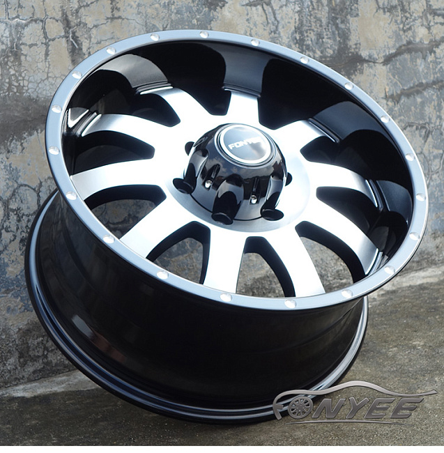 картинка Новые диски Fonyee 4x4 R18 J8,5 ET30 6x139,7 черный глянец + серебро магазин  StreetTuning 