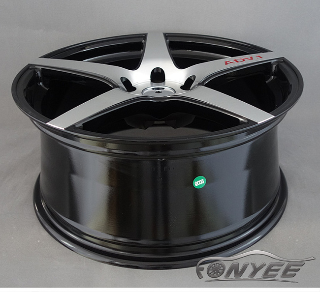 картинка Диски ADV.1 5 R18 J8 ET+35 5x114,3 черные матовые + серебро магазин  StreetTuning 