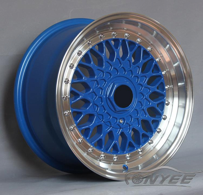 картинка Новые диски BBS RS R16 4X100/5X100 ET25 J8 синий глянец + серебристые болтики магазин  StreetTuning 