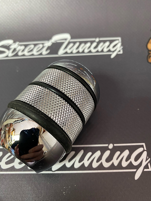 картинка Ручка КПП MOMO цилиндр 5 R, хром. магазин  StreetTuning 