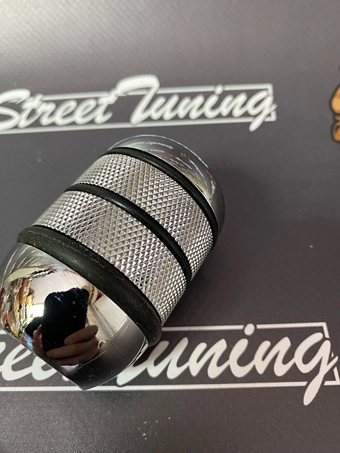 картинка Ручка КПП MOMO цилиндр 5 R, хром. магазин  StreetTuning 