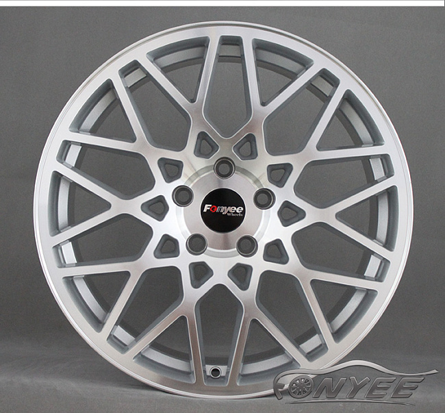 картинка Новые диски Rotiform blq R19 5х112 ET35 J8,5 серебро магазин  StreetTuning 