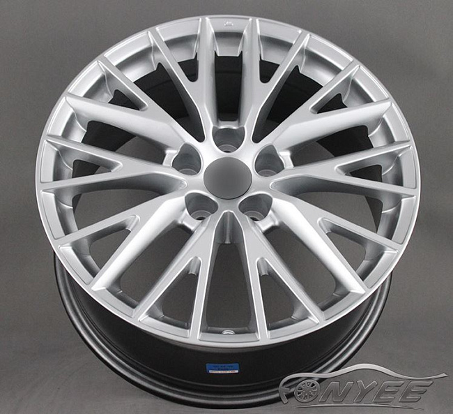 картинка Новые диски Lexus style 127 R18 5x114,3 ET32 J8 серебро магазин  StreetTuning 