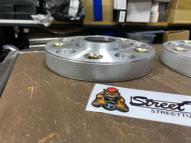 картинка Проставка Starleks 25 мм 5x130 14x1.5 цо 71,6 - РФ магазин  StreetTuning 