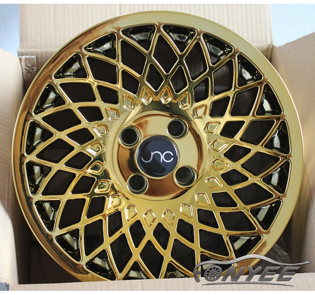 картинка Новые диски Stuttgart STX R15 4X100 ET25 J8, золотые магазин  StreetTuning 