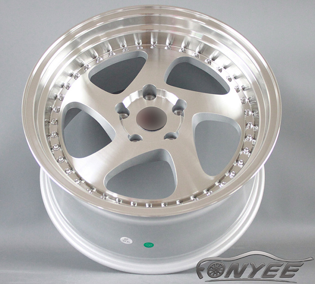 картинка Новые диски Rotiform TMB Flat R18 5х112 ET35 J9,5 серебро + полированная полка магазин  StreetTuning 