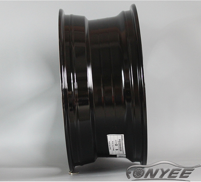 картинка Новые диски Vossen CV3 Replica R17 5X112 ET40 J7,5 черный глянец + серебро магазин  StreetTuning 