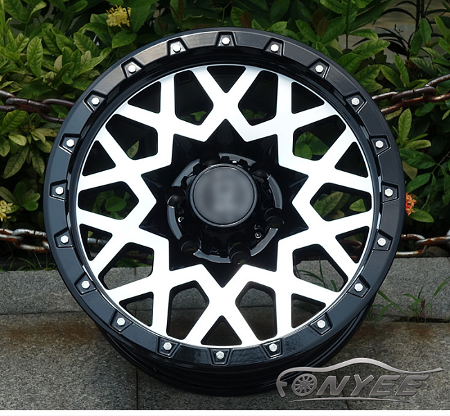 картинка Новые диски Black Rhino Sprocket R16 6X139,7 ET-6 J8,5 черный глянец + серебро магазин  StreetTuning 