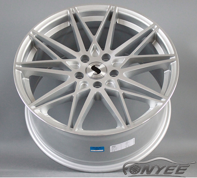 картинка Новые диски Vossen R18 5X120 ET35 J9,5 серебро магазин  StreetTuning 