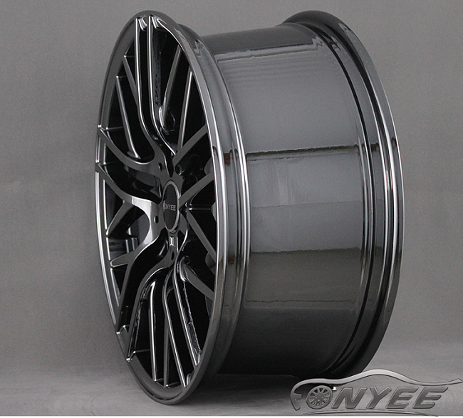 картинка Новые диски BMW 650 M STYLE R18 5X120 ET25 J8,0 темный хром магазин  StreetTuning 