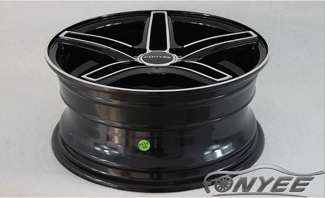 картинка Новые диски Vossen CV5 Replica R15 4X100 ET33 J6,5 черный глянец + серебро магазин  StreetTuning 