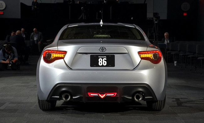 картинка Стоп сигнал на бампер для TOYOTA 86 2012 магазин  StreetTuning 