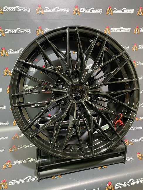 картинка Новые диски R-EMOTION R18 J9 ET25 6X139.7 Black магазин  StreetTuning 