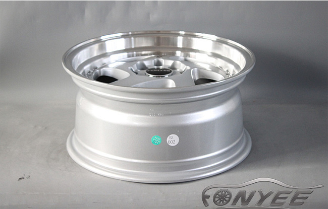 картинка Новые диски Rotiform TMB Flat R17 4х100/114,3 ET30 J8 серебро + полированная полка магазин  StreetTuning 