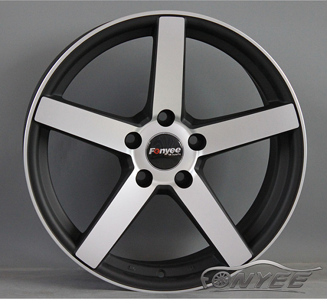 картинка Новые диски Vossen CV3 Replica R18 5X120 ET25 J8,5 черный мат + серебро магазин  StreetTuning 