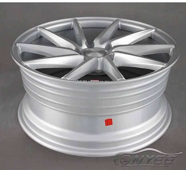 картинка Новые диски Vossen CVT-R Replica R18 5X108 ET45 J8 серебро магазин  StreetTuning 