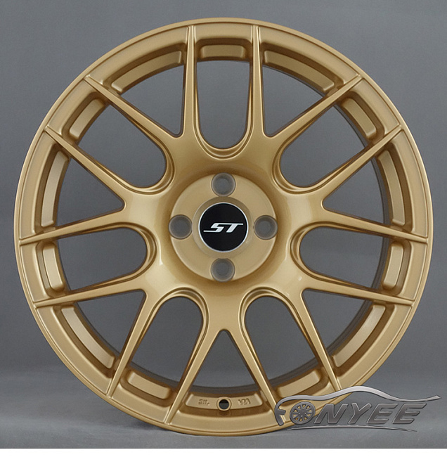 картинка Новые диски XXR 530 R17 4X100 ET35 J8,25, золотые магазин  StreetTuning 