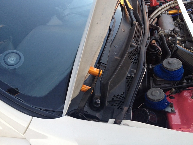 картинка Проставки под капот Epman, зеленый магазин  StreetTuning 