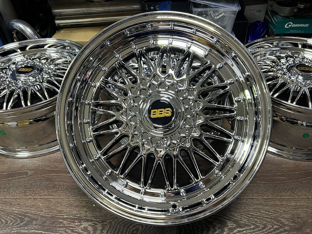 картинка Новые диски BBS RS R18 J8 ET20 5x100/5x120 хром от магазина  StreetTuning