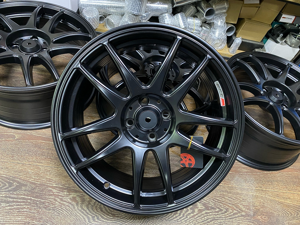 картинка Новые диски Work Emotion Cr-kiwami R17 J7,5 ET40 4X100 , черные. от магазина  StreetTuning