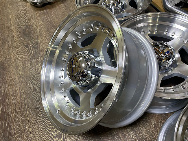 картинка Новые диски MVF Style R15 J7 ET (-25) 5X139.7 ЦО 108 магазин  StreetTuning 