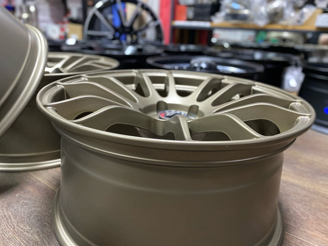 картинка Новые диски RAYS Gram Lights 57 Xtreme R18 5X114,3 ET33 J8,5 бронза матовая магазин  StreetTuning 