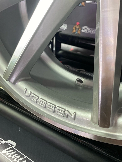 картинка Новые диски Vossen VFS1 R17 J7.5 ET30 4x100 Silver магазин  StreetTuning 