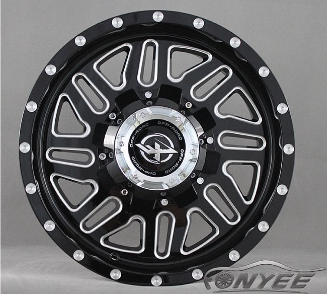 картинка Новые диски XF-201 OFF-ROAD R17 5х127-5х139,7 J9 ET-12 серебро + черный магазин  StreetTuning 