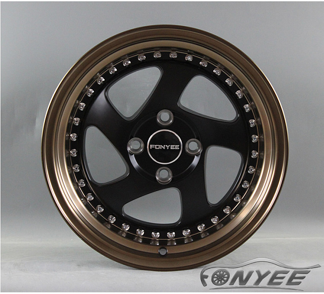 картинка Новые диски Rotiform TMB Flat R15 4х100 ET25 J8 черный мат + бронзовая полка магазин  StreetTuning 