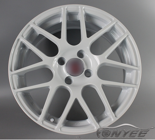 картинка Новые диски HRE P40SC Replika R18 5X112 ET38 J8,5, белые магазин  StreetTuning 