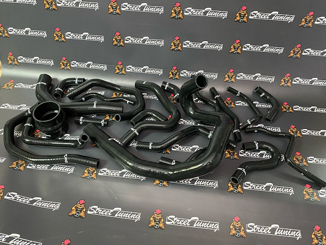 картинка Патрубки системы охлаждения StreetTuning Toyota Supra 7M-GT/7MGTE - 21 шт магазин  StreetTuning 
