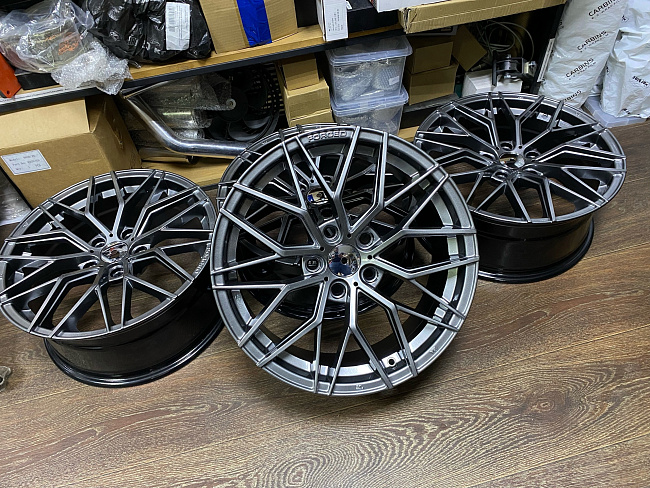 картинка Новые диски Vorsteiner V-FF 107 R17 J7.5 ET38 5X114.3 Hyper Black магазин  StreetTuning 