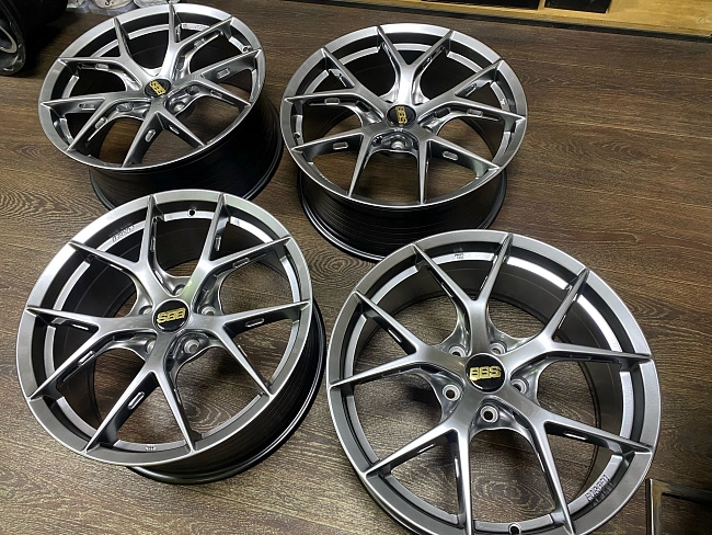 картинка Диски BBS FL-R Replika R18 J8 ET35 5X112 Hyper Black магазин  StreetTuning 