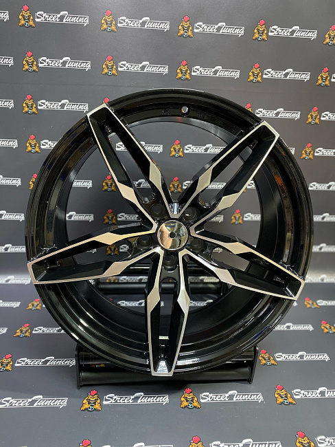 картинка Новые диски Inforged R19 J8.5 ET38 5x108 Black + Silver магазин  StreetTuning 