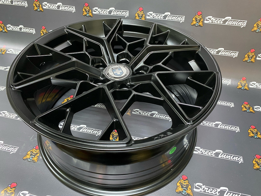 картинка Новые диски HRE FF10 R17 J7.5 ET35 5x108 Black Mat от магазина  StreetTuning