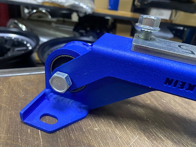 картинка Опора трансмиссии для Subaru Impreza WRX, STI, Legacy, Forester магазин  StreetTuning 