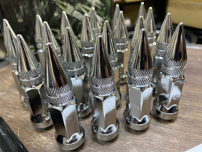 картинка Комплект гаек пики (пули) Starleks, 1/2, цвет  хром, 20 шт. магазин  StreetTuning 