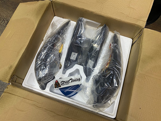 картинка Задние фары VLAND для Lexus RX 270/330/350/450H 2009-2014 магазин  StreetTuning 