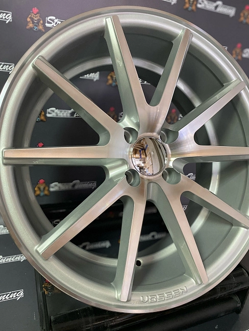 картинка Новые диски Vossen VFS1 R17 J7.5 ET30 4x100 Silver магазин  StreetTuning 