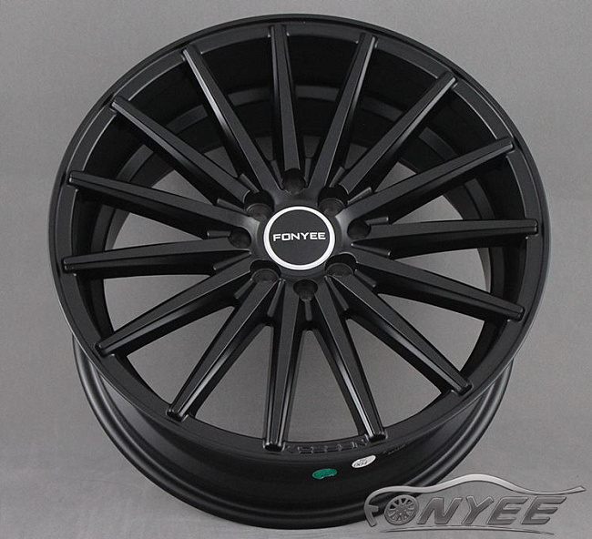 картинка Новые диски Vossen VFS2 Replica R17 4X100/4X114,3 ET42 J7,5 черный мат магазин  StreetTuning 