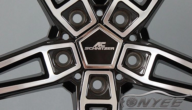 картинка Новые диски AC schnitzer AC1 R19 5X114,3 ET35 J8,5 черный глянец + серебро магазин  StreetTuning 